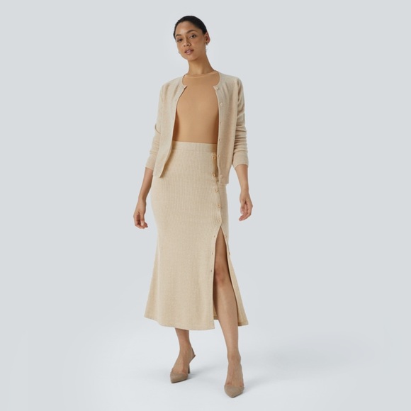 Halara Ribbed Knit High Waisted Adjustable Button Split Maxi Skirt medium - Picture 3 of 3